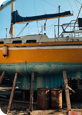Bateau au chantier